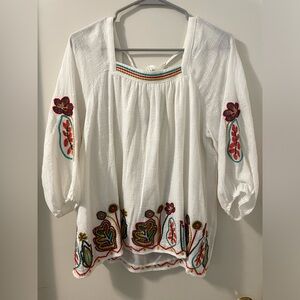 NWT Piper & Scoot Bohemian Gauzy lined 100%cotton top w/ beautiful embroidery Lg